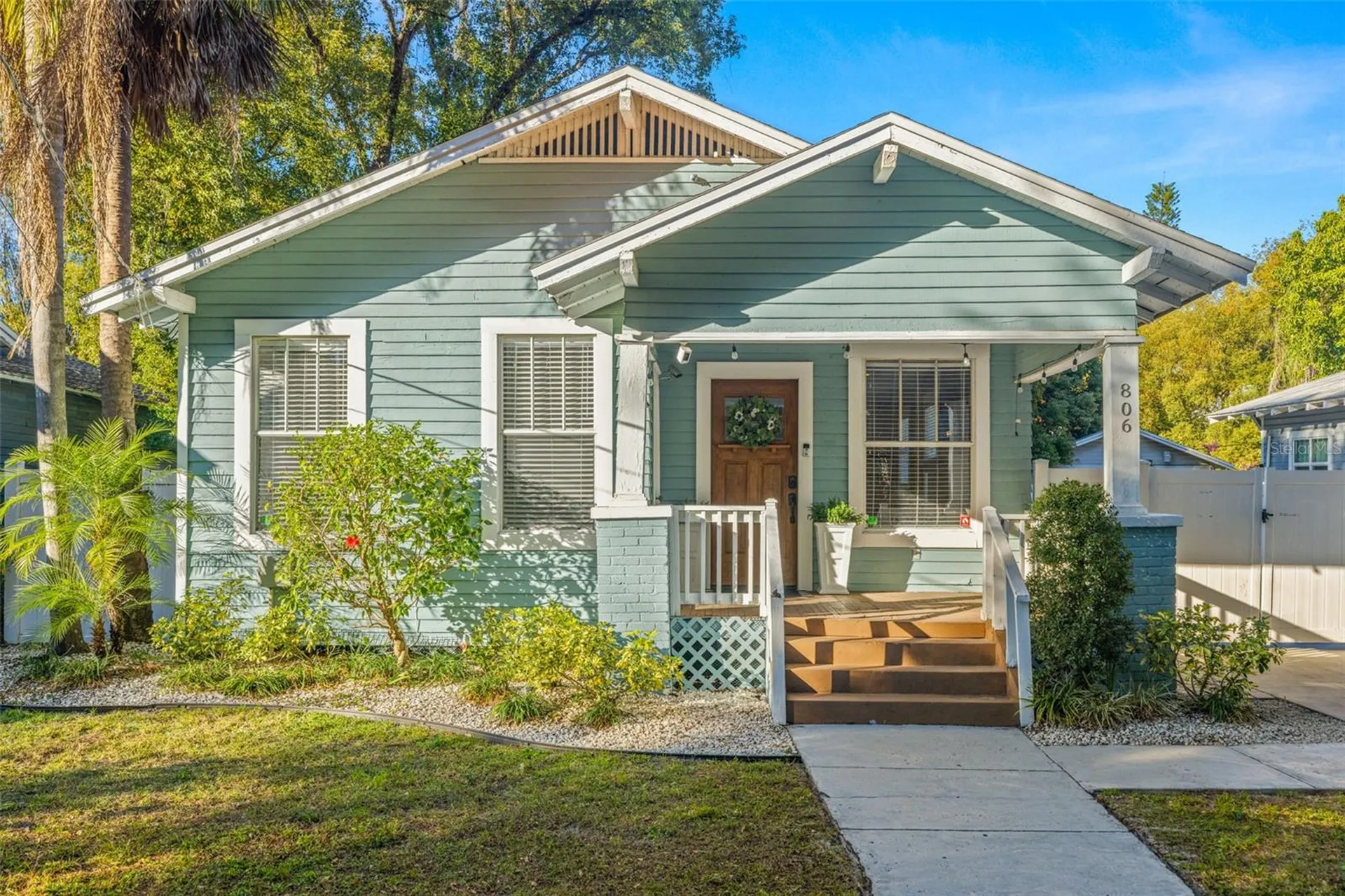 806 E Genesee Street Tampa FL 33603