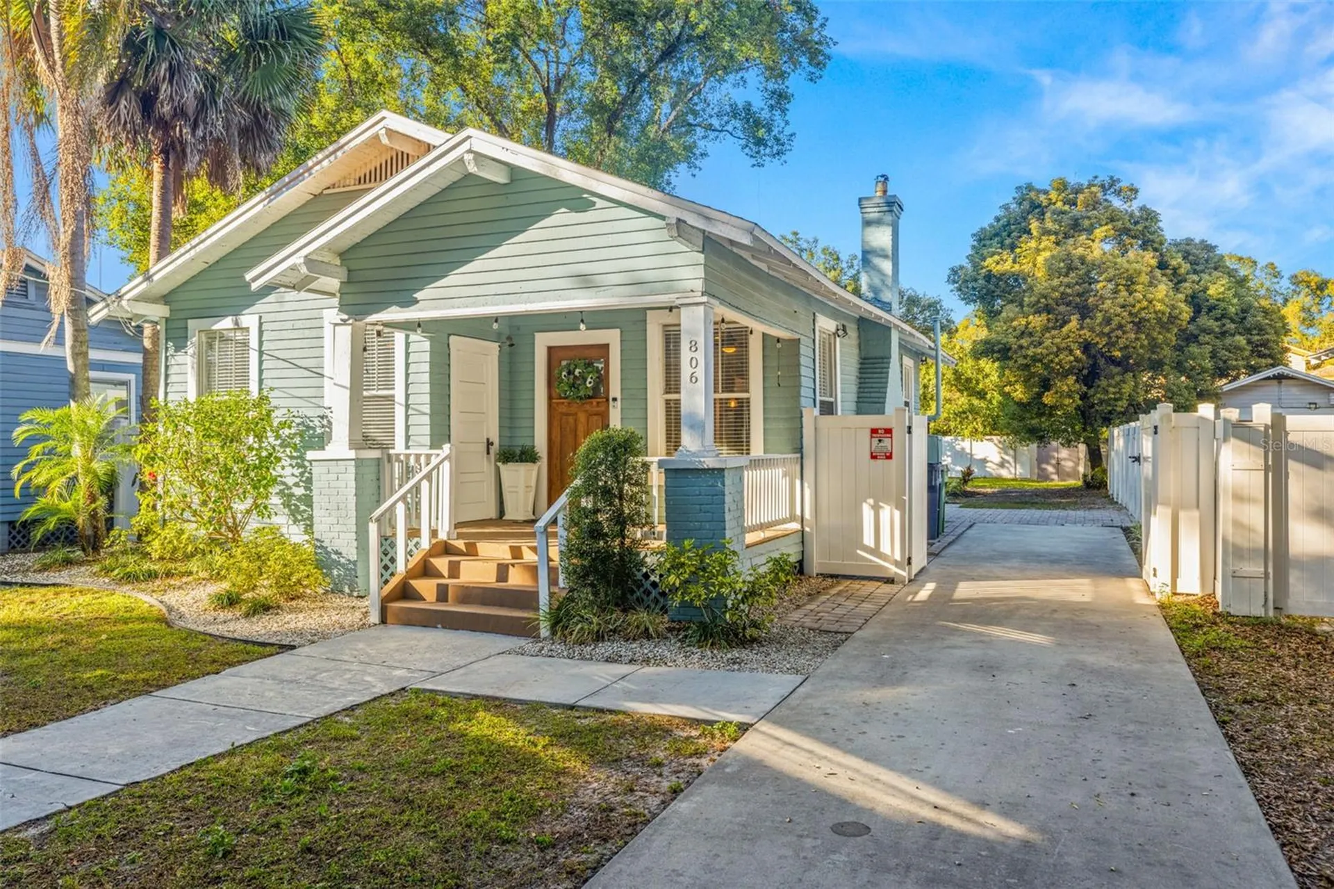 806 E Genesee Street Tampa FL 33603