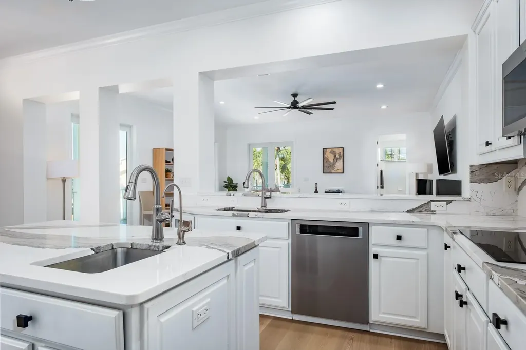1700 Oyster Point Way Palm Harbor FL 34683