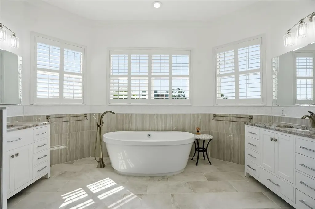 1700 Oyster Point Way Palm Harbor FL 34683