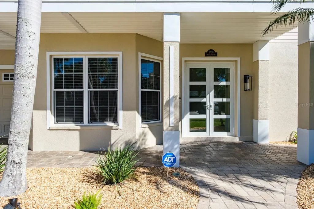 1700 Oyster Point Way Palm Harbor FL 34683