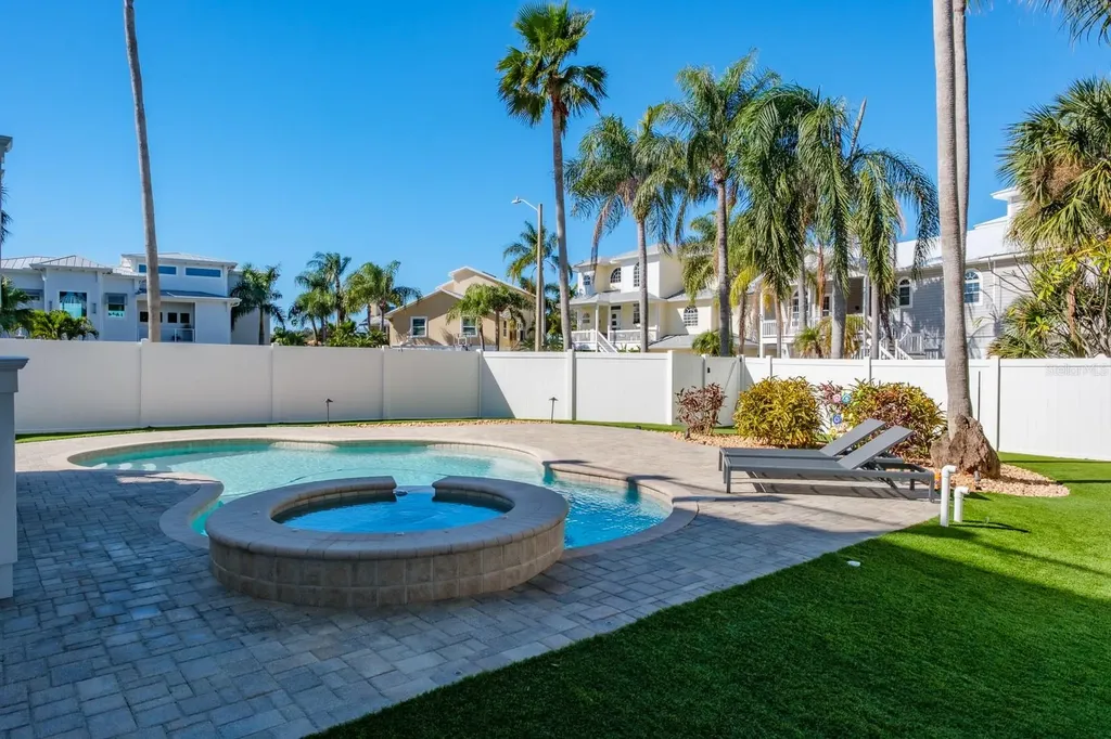 1700 Oyster Point Way Palm Harbor FL 34683