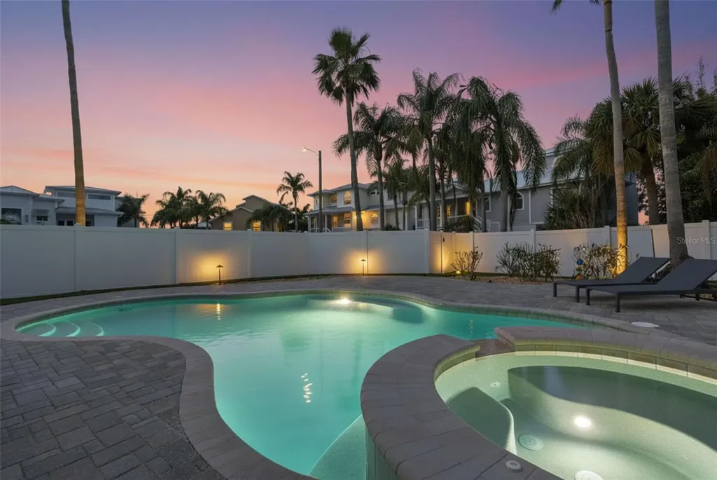 1700 Oyster Point Way Palm Harbor FL 34683