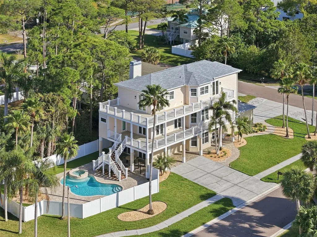 1700 Oyster Point Way Palm Harbor FL 34683