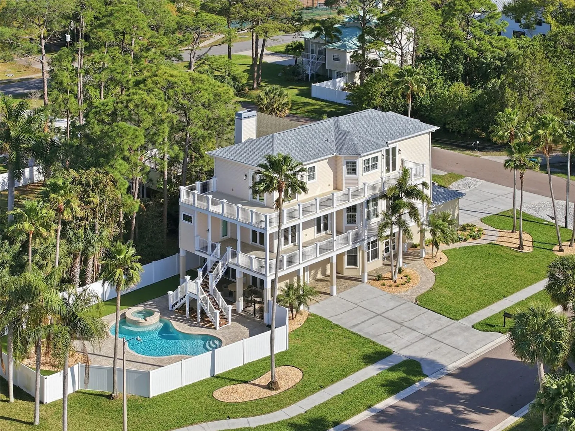 1700 Oyster Point Way Palm Harbor FL 34683
