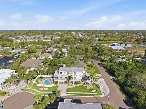 1700 Oyster Point Way Palm Harbor FL 34683