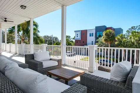 1700 Oyster Point Way Palm Harbor FL 34683