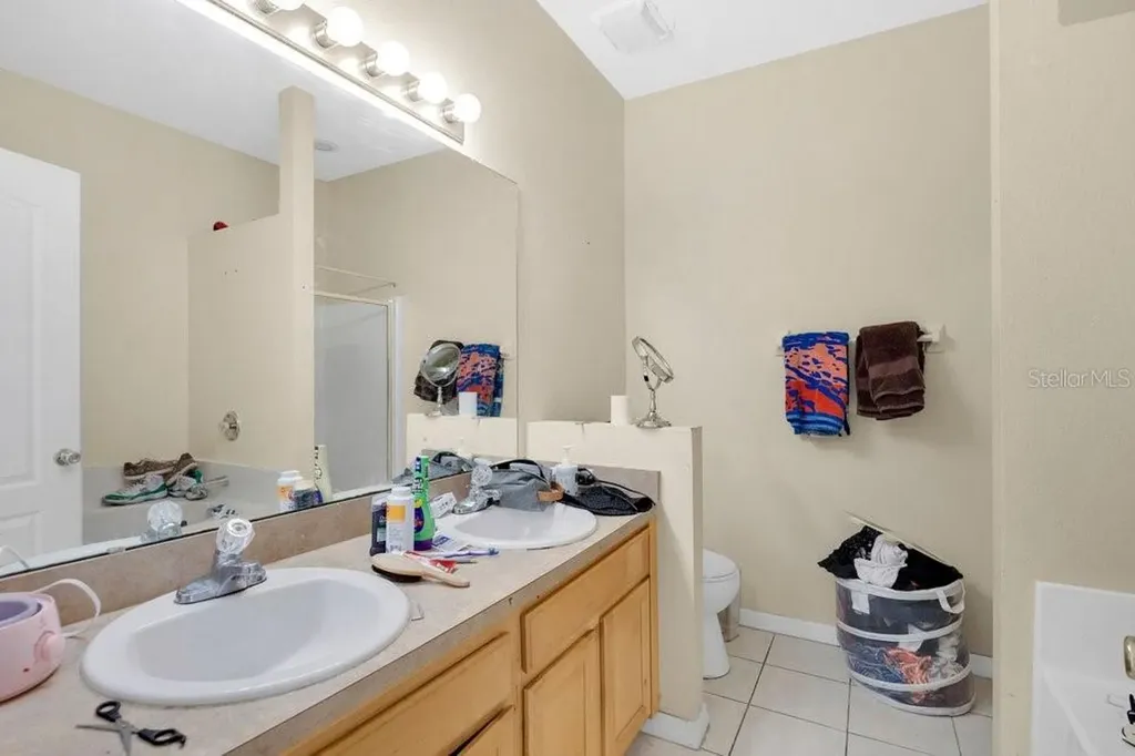 2109 Woodsedge Drive Kissimmee FL 34746