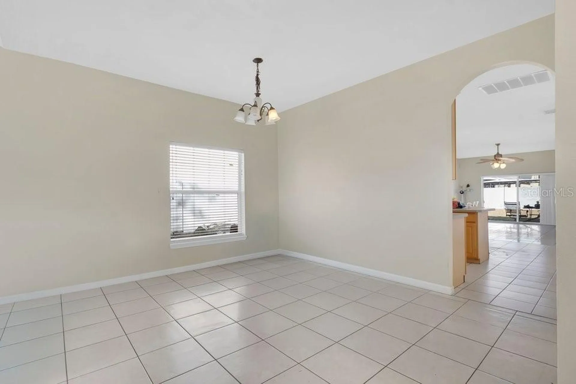 2109 Woodsedge Drive Kissimmee FL 34746