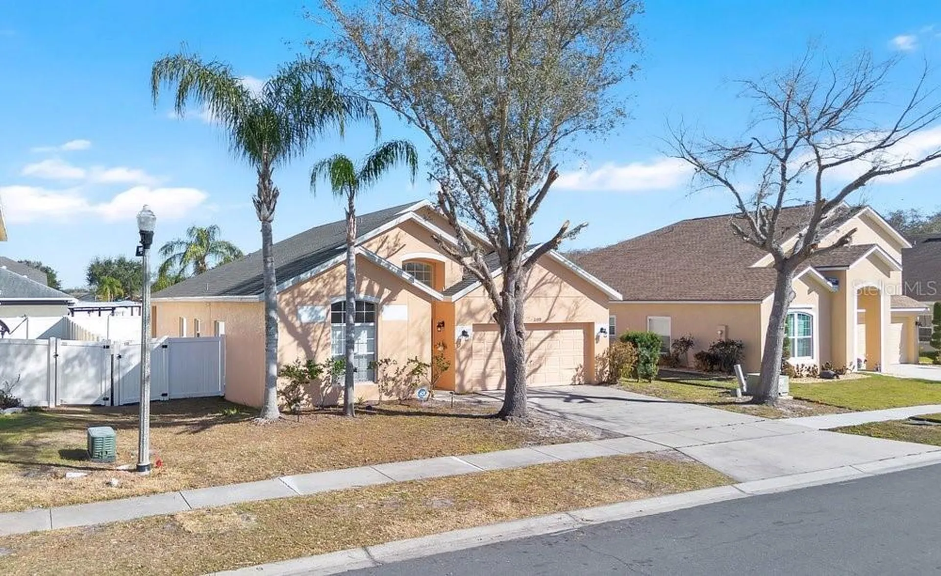 2109 Woodsedge Drive Kissimmee FL 34746