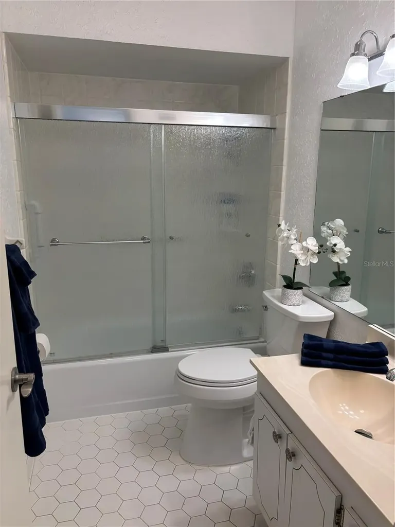 5712 12 Avenue W Bradenton FL 34209