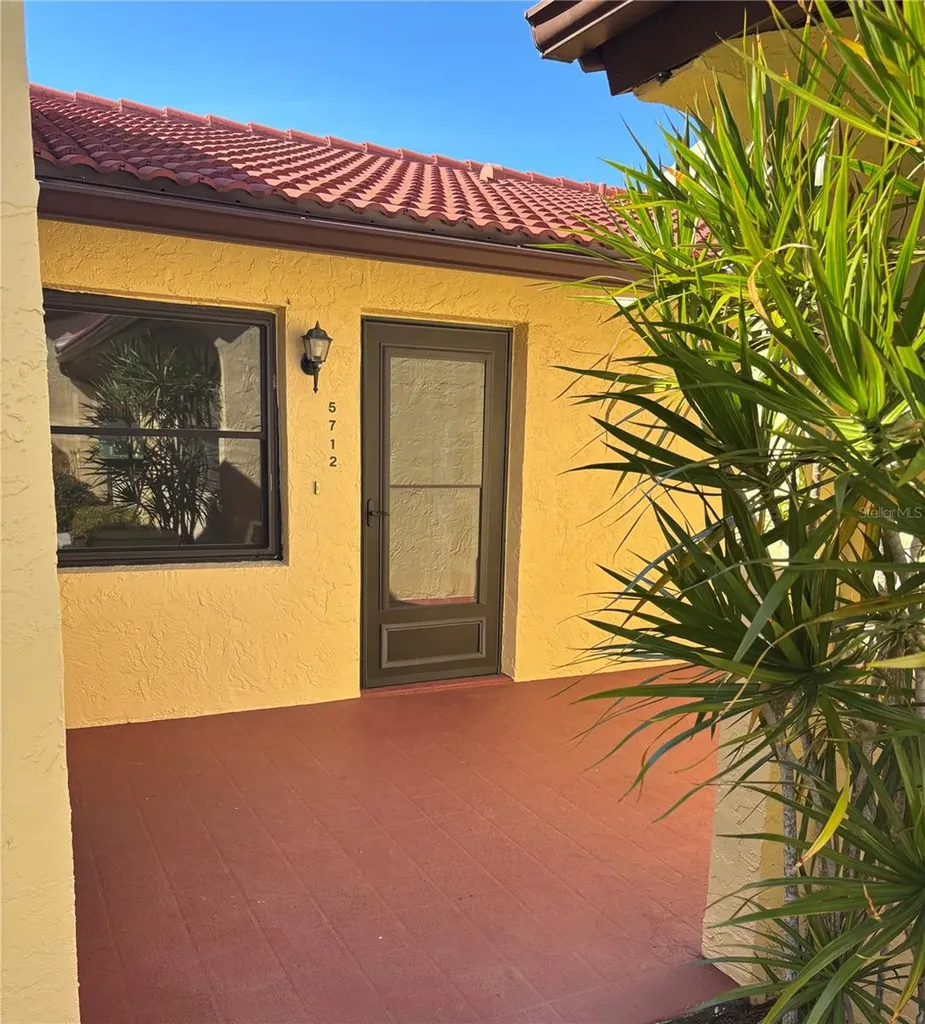 5712 12 Avenue W Bradenton FL 34209
