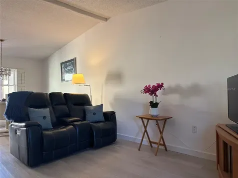5712 12 Avenue W Bradenton FL 34209