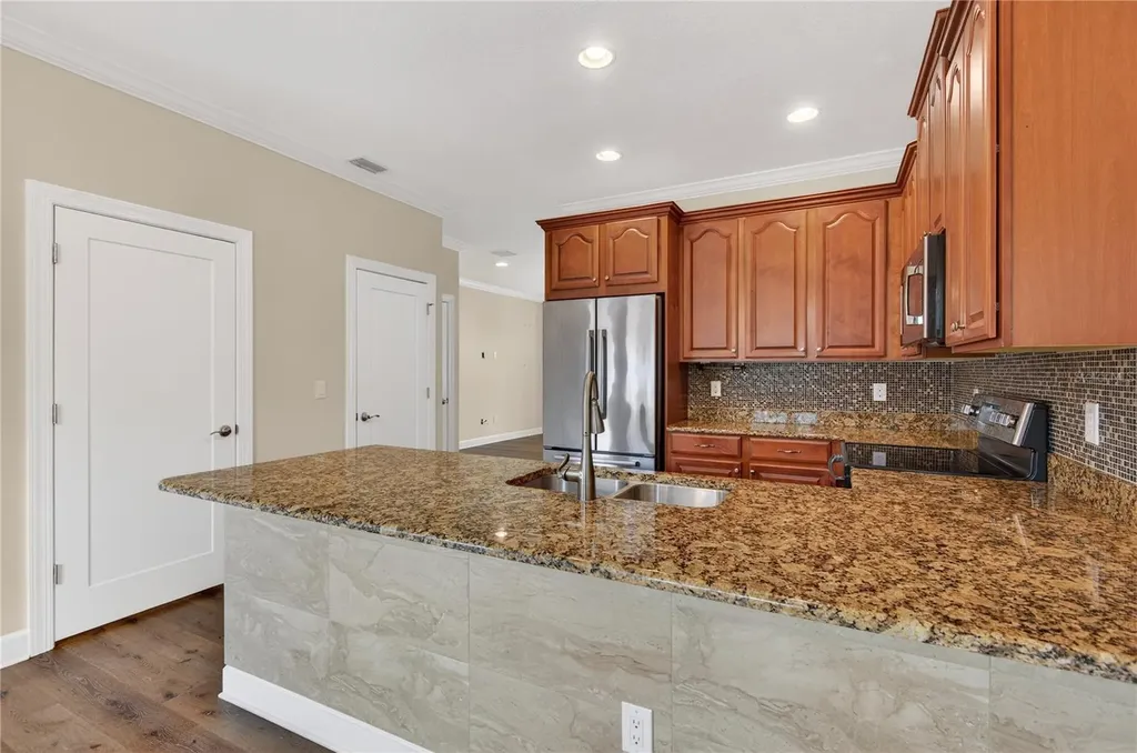 205 49th Avenue N St Petersburg FL 33703