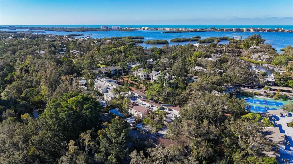 1508 Pelican Cove Road Sarasota FL 34231