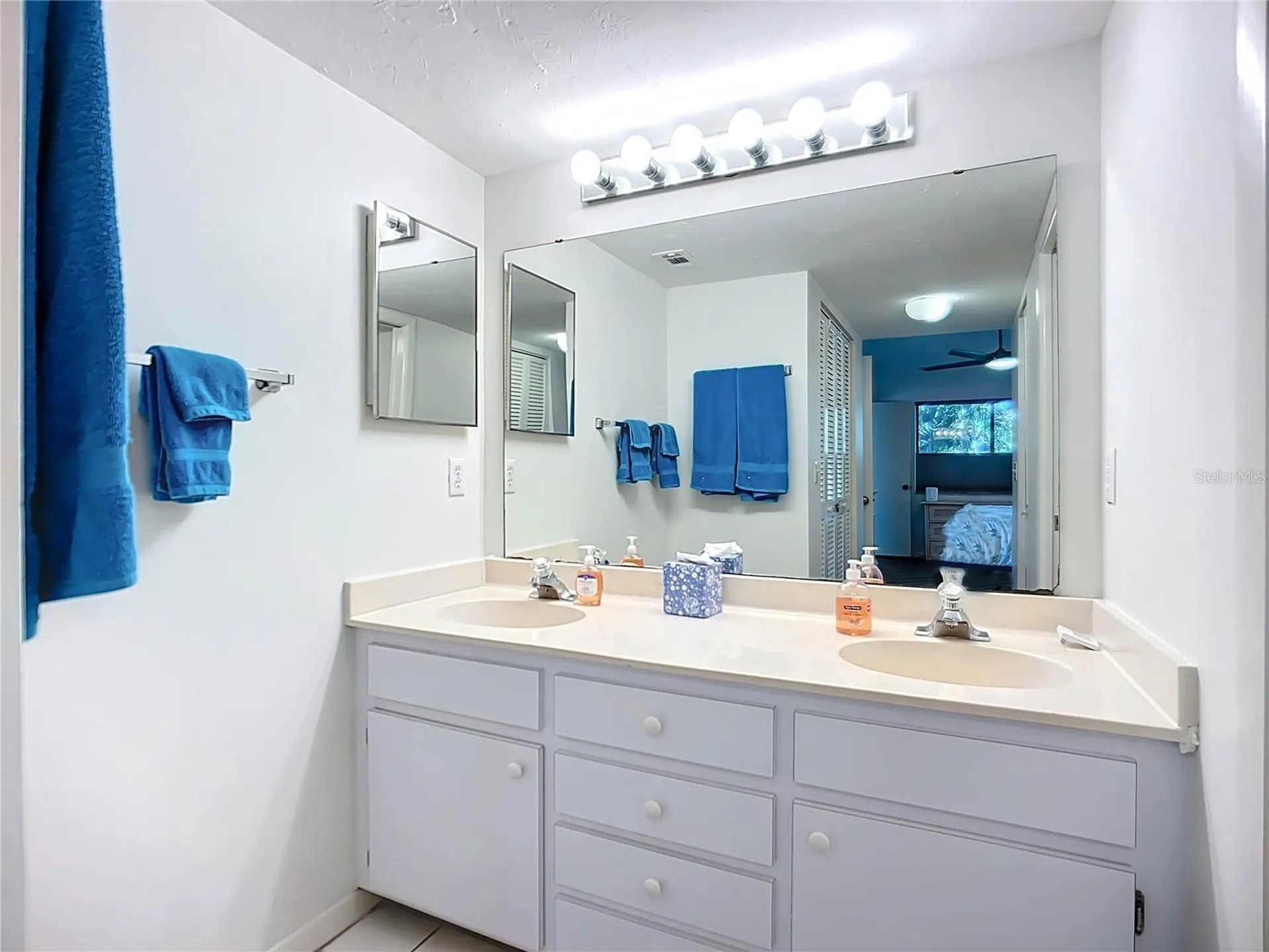 1508 Pelican Cove Road Sarasota FL 34231