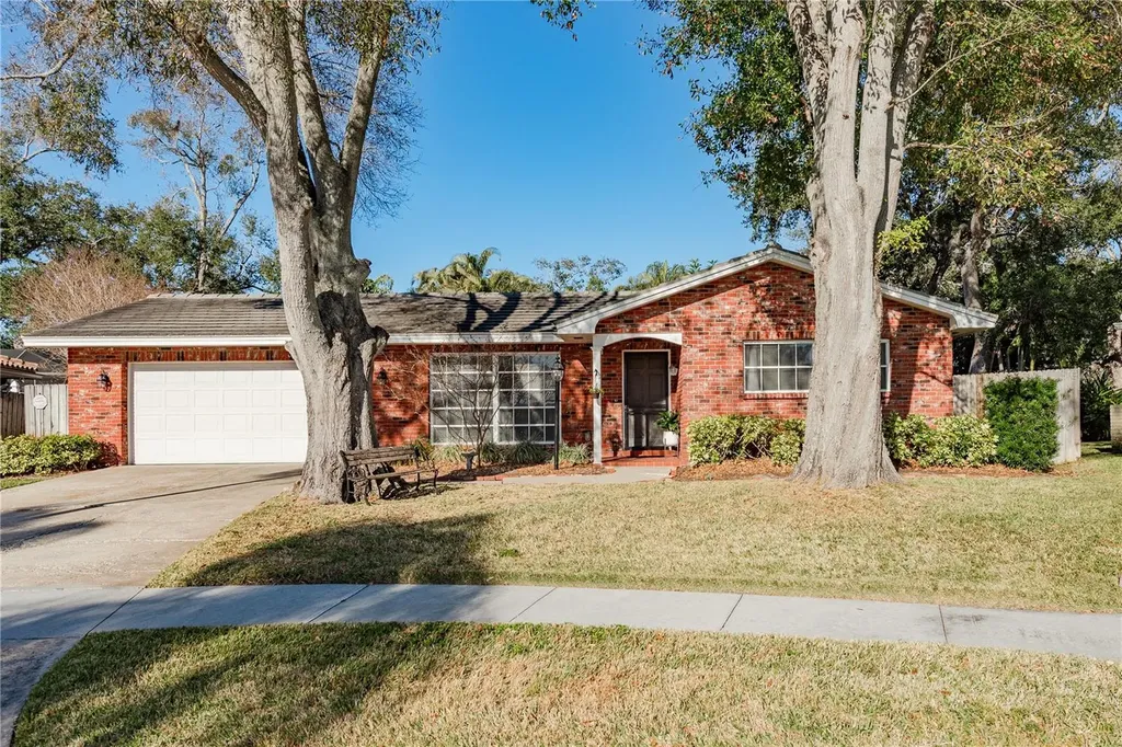 6952 122nd Street Seminole FL 33772