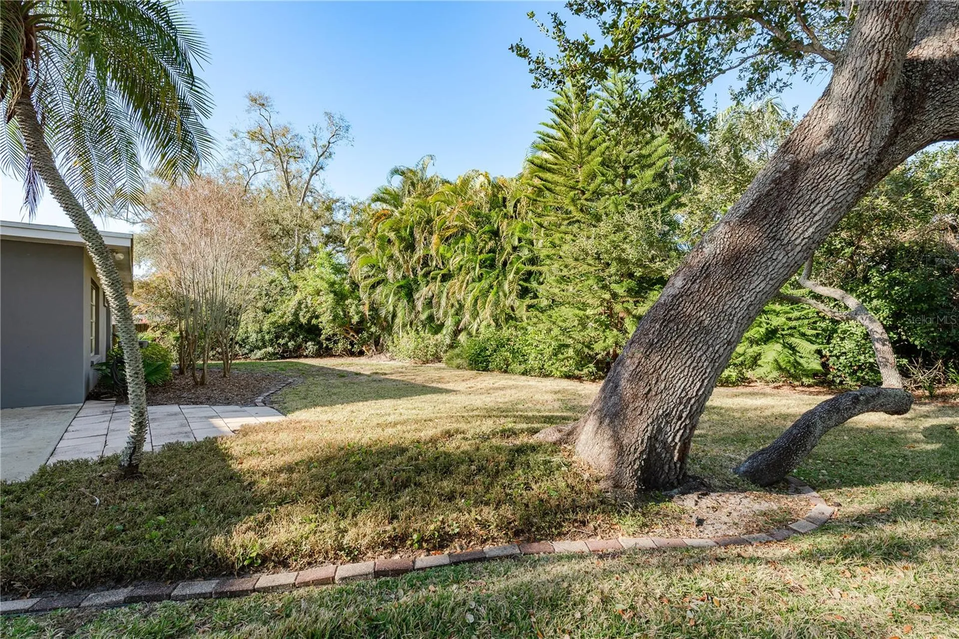 6952 122nd Street Seminole FL 33772