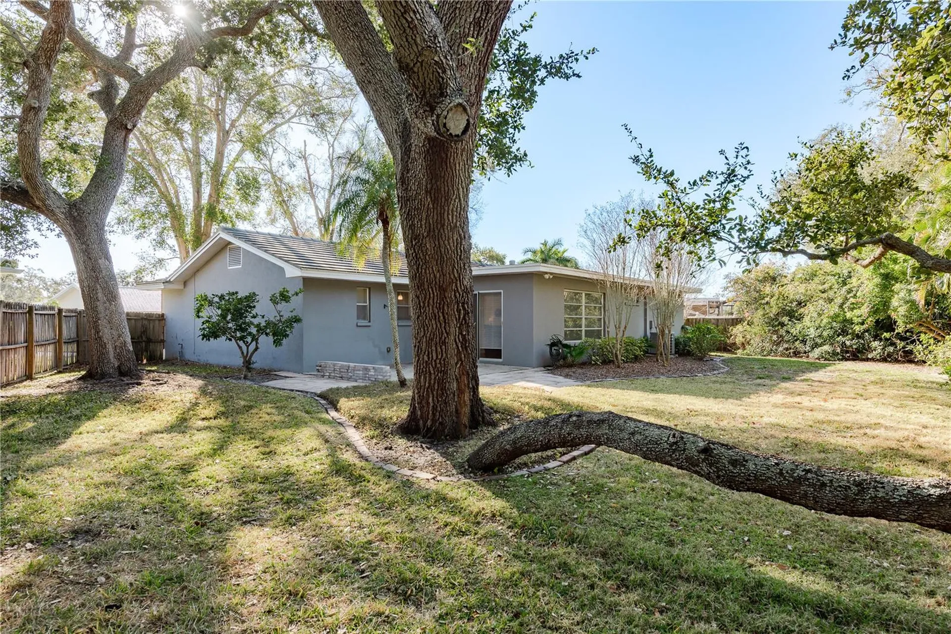 6952 122nd Street Seminole FL 33772