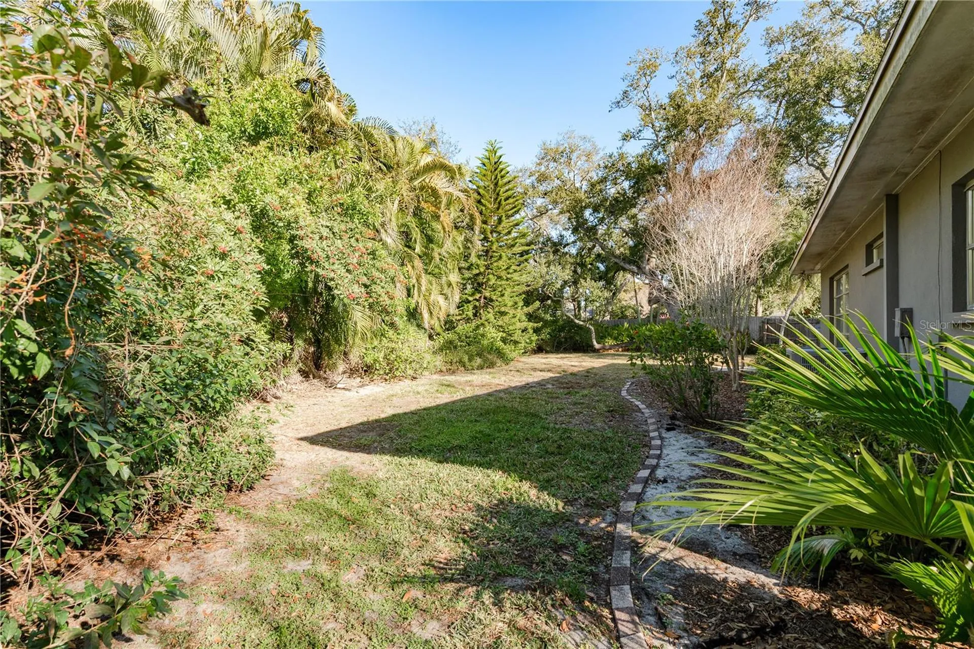 6952 122nd Street Seminole FL 33772