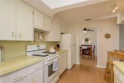 6952 122nd Street Seminole FL 33772