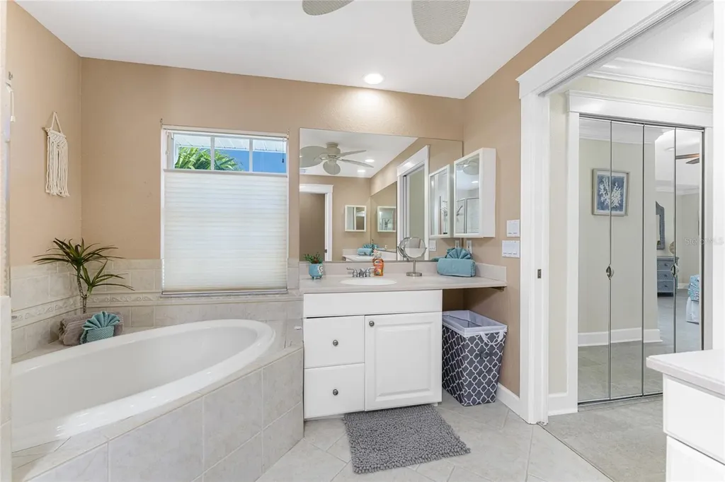 4151 N Beach Road Englewood FL 34223