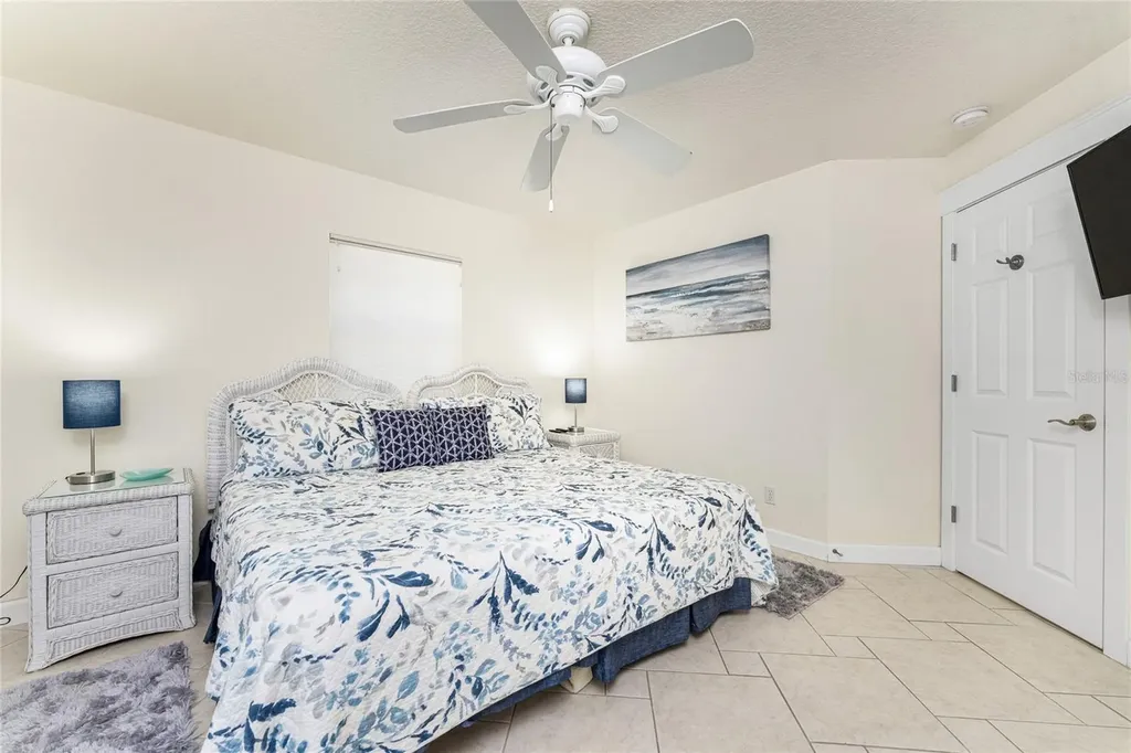 4151 N Beach Road Englewood FL 34223