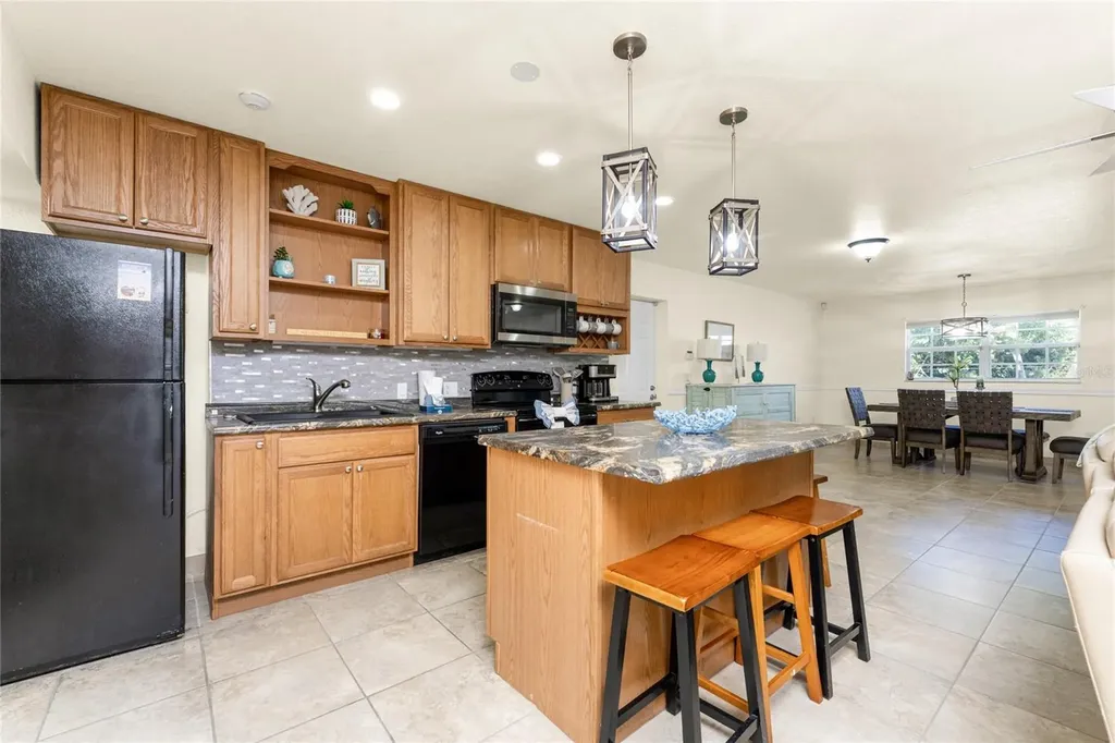4151 N Beach Road Englewood FL 34223