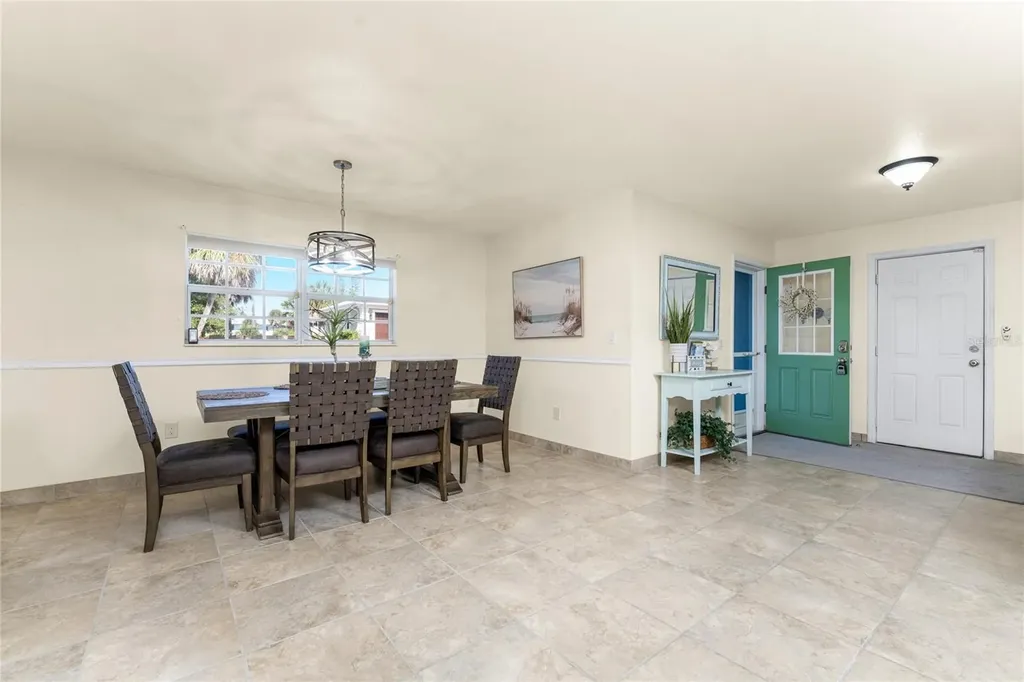 4151 N Beach Road Englewood FL 34223