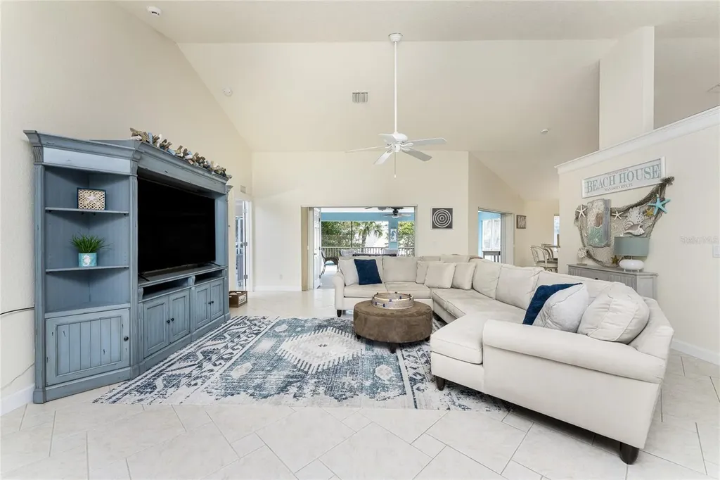 4151 N Beach Road Englewood FL 34223