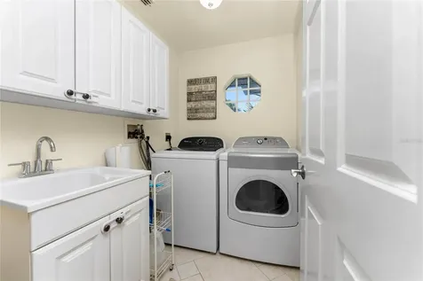 4151 N Beach Road Englewood FL 34223