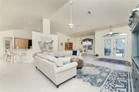 4151 N Beach Road Englewood FL 34223