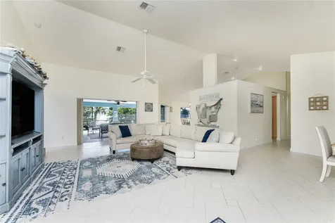 4151 N Beach Road Englewood FL 34223