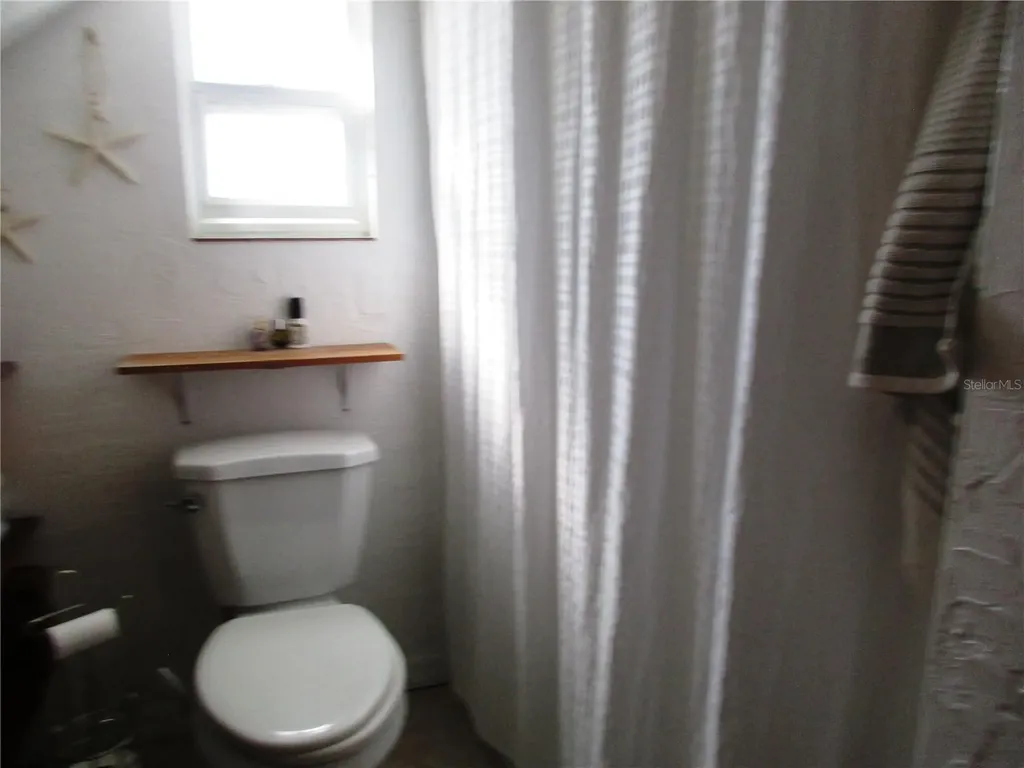 618 Avenida De Mayo Sarasota FL 34242
