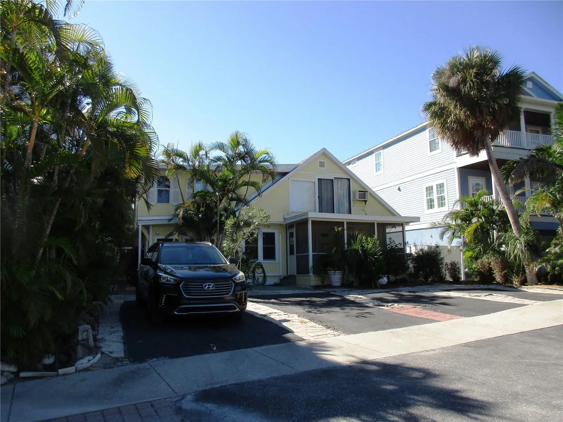 618 Avenida De Mayo Sarasota FL 34242