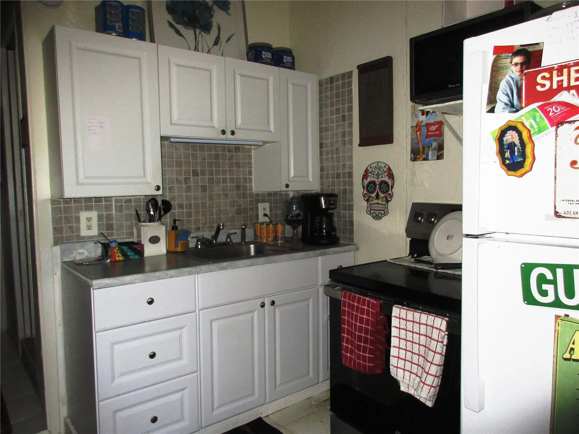618 Avenida De Mayo Sarasota FL 34242