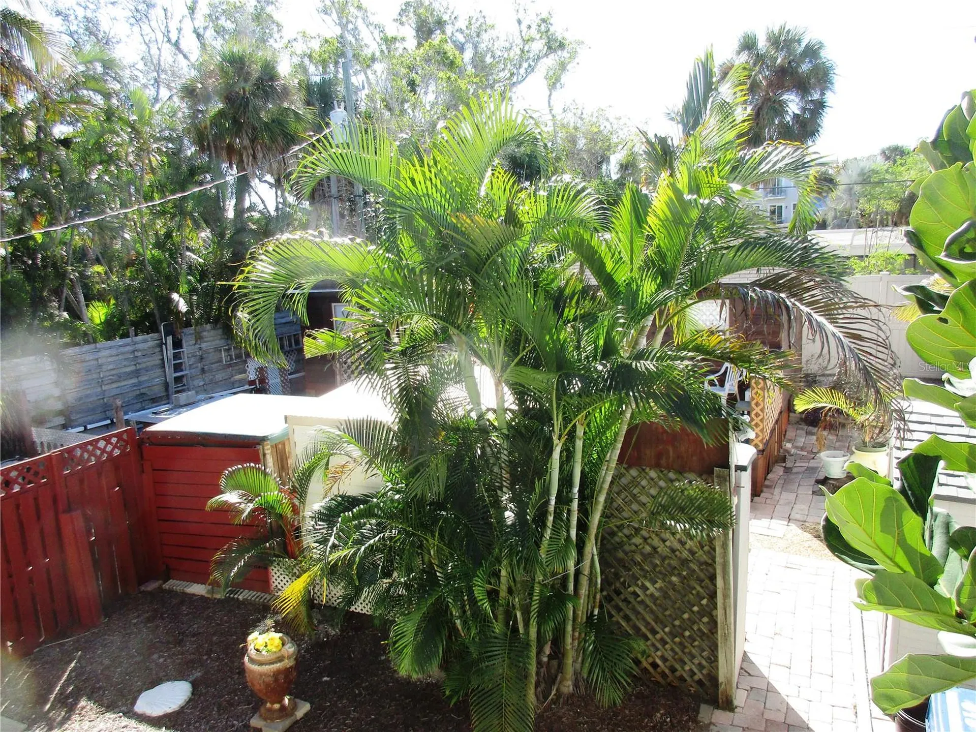 618 Avenida De Mayo Sarasota FL 34242
