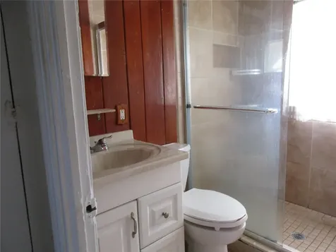 618 Avenida De Mayo Sarasota FL 34242