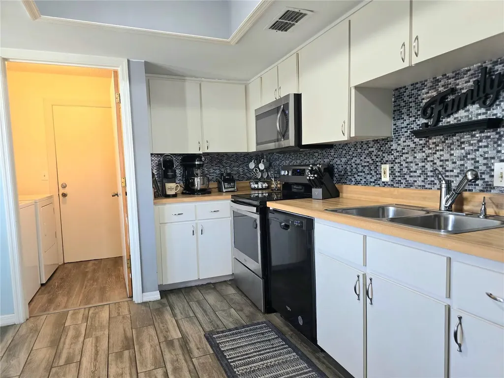 707 Cambridge Way Lake Wales FL 33853