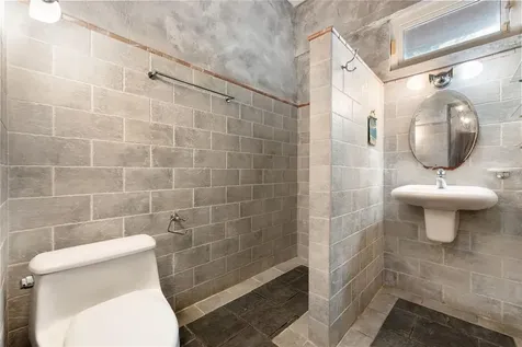 8 G Street Guaynabo PR 00966