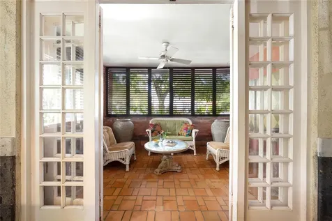 8 G Street Guaynabo PR 00966