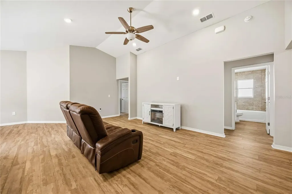 1035 Tropea Lane Auburndale FL 33823