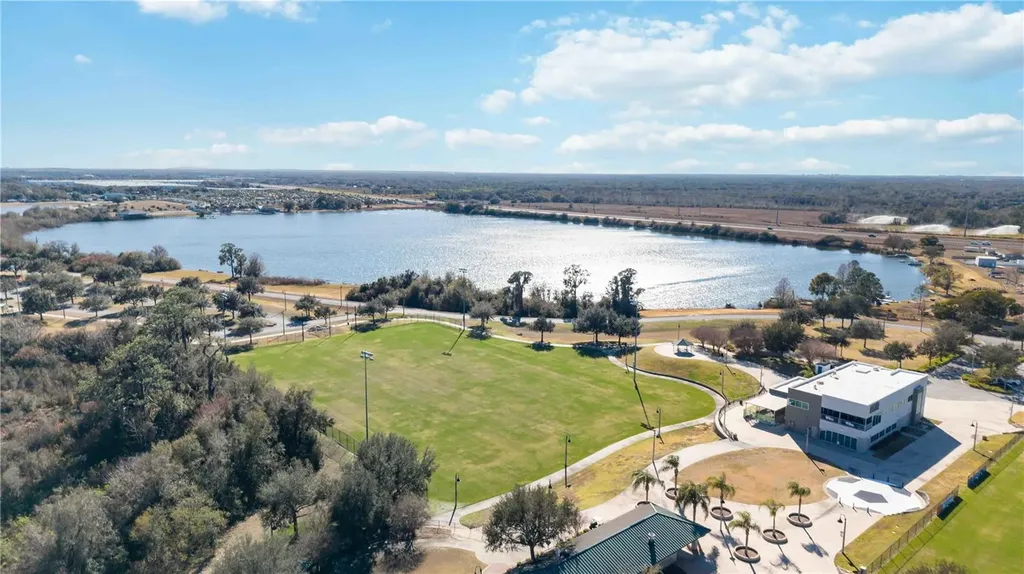 1035 Tropea Lane Auburndale FL 33823