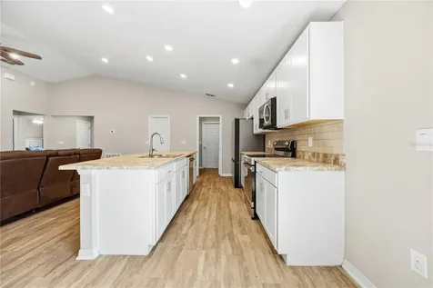 1035 Tropea Lane Auburndale FL 33823