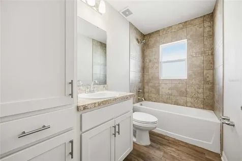 1035 Tropea Lane Auburndale FL 33823