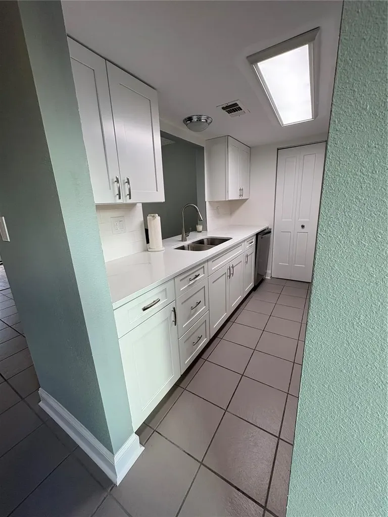 464 Paula Drive N Dunedin FL 34698