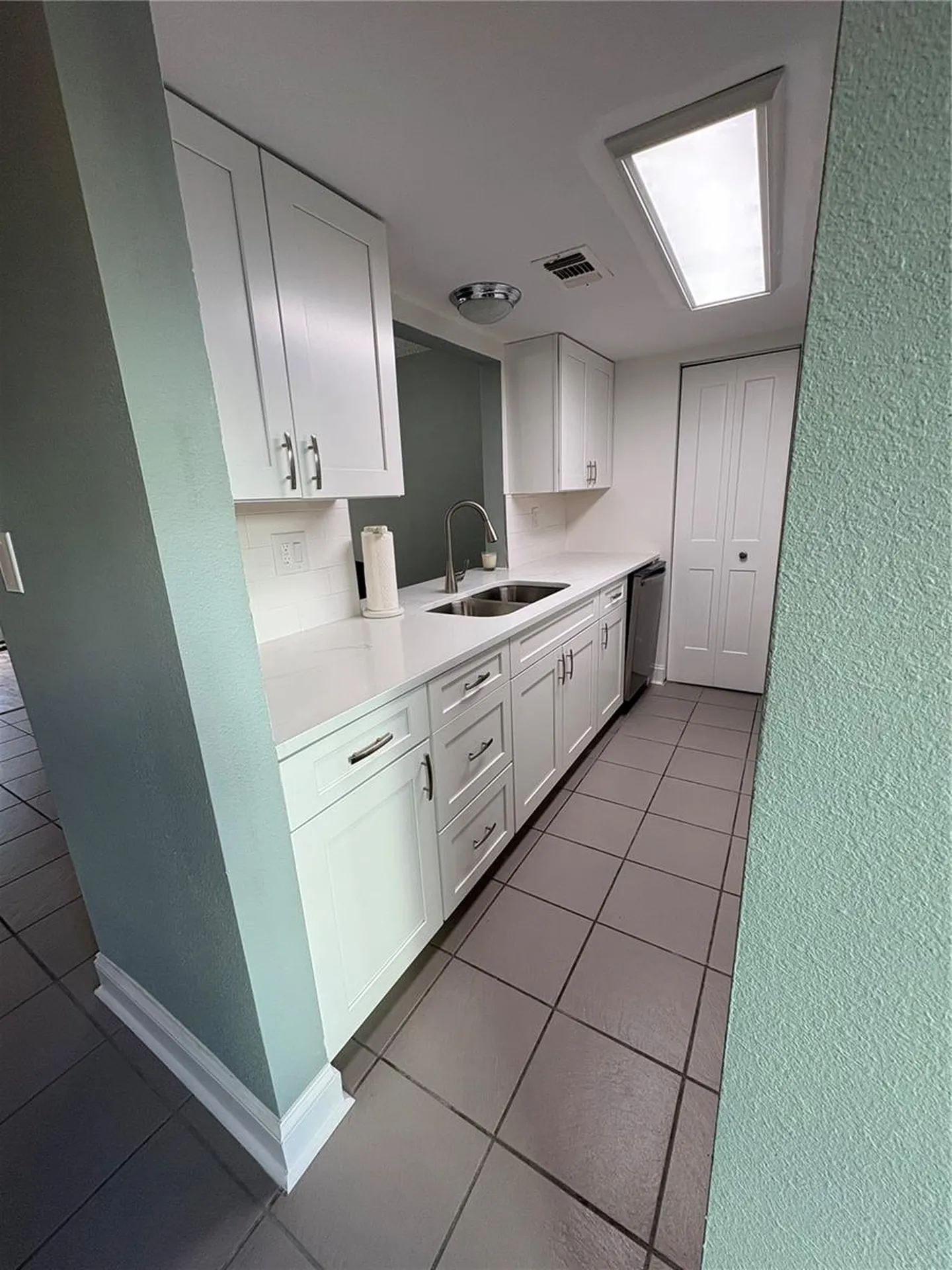 464 Paula Drive N Dunedin FL 34698