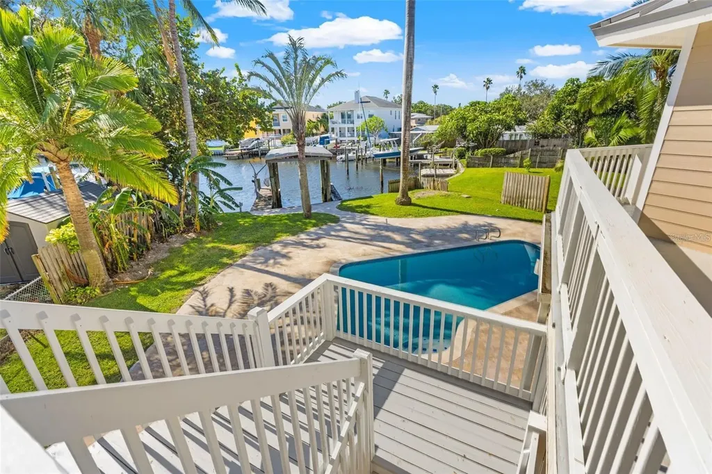 1902 Arrowhead Drive NE St Petersburg FL 33703