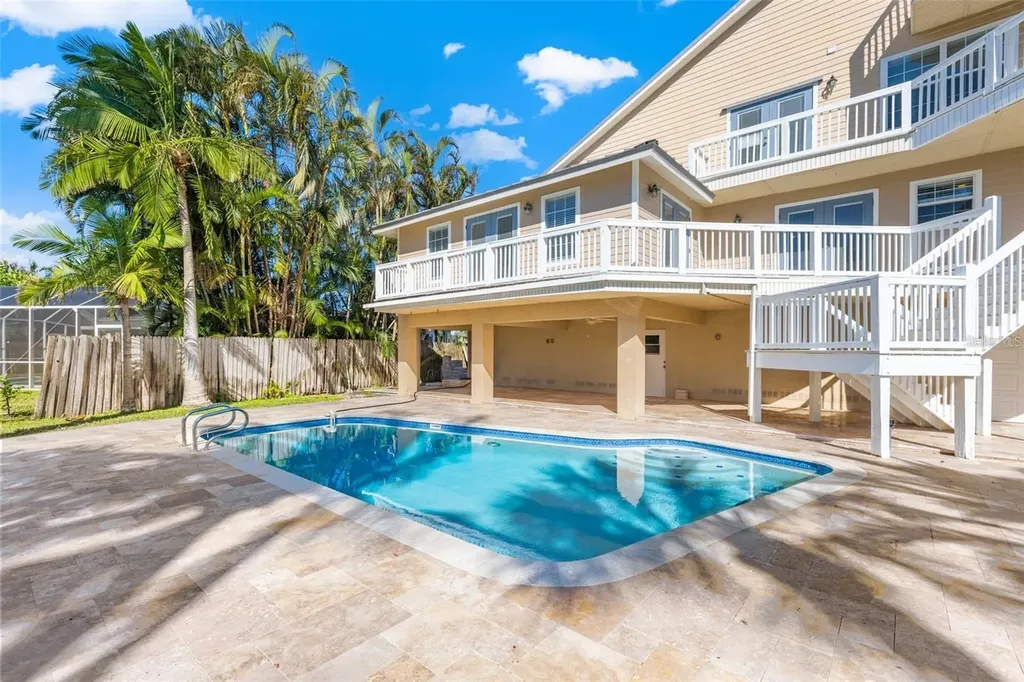 1902 Arrowhead Drive NE St Petersburg FL 33703