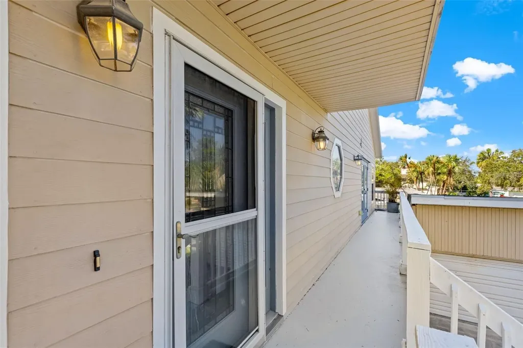 1902 Arrowhead Drive NE St Petersburg FL 33703